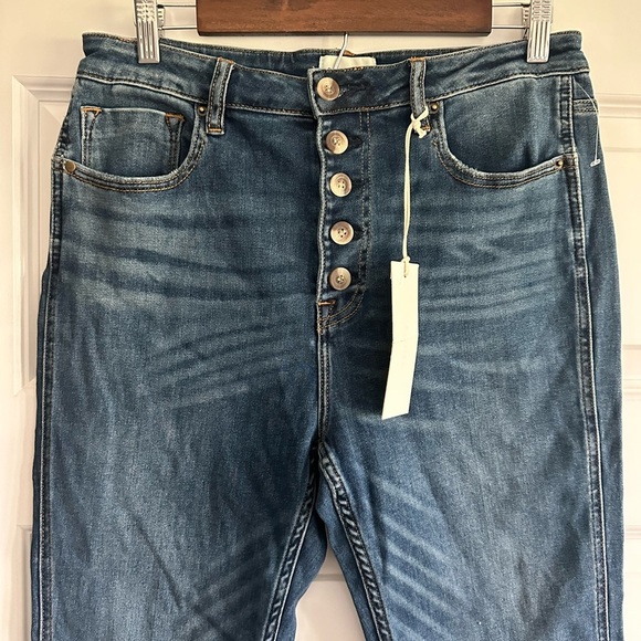 Driftwood Button-fly Flare Jeans - Picture 3 of 7